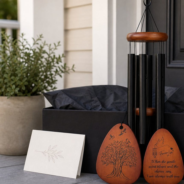 What Is an Appropriate Sympathy Gift for a Neighbor?